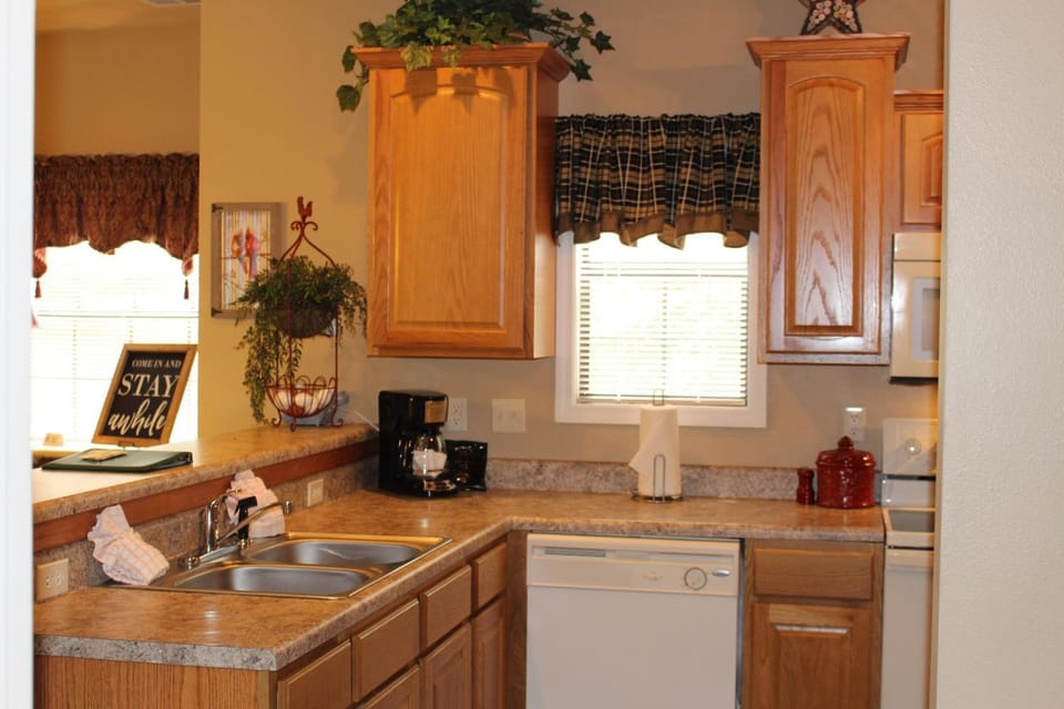 1BR Village At Indian Point 504 near SDC Free Tickets Daily up to 500 House in Indian Point