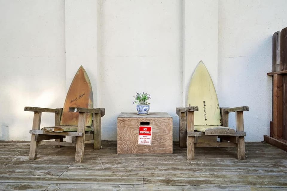 Beach Block 2-Bed with Coastal Palm Trees and Yard Apartment in Pacifica