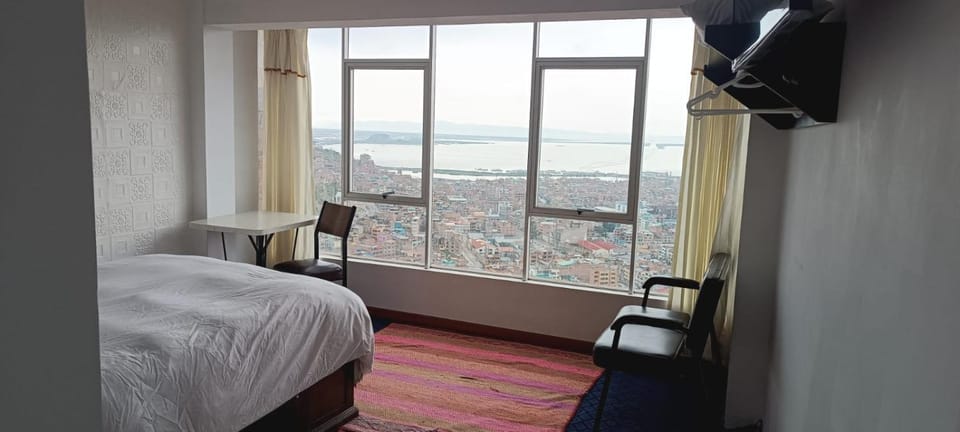 San Genaro - the good view home Bed and Breakfast in Puno