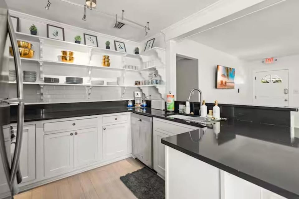 Kitchen or kitchenette, kitchen