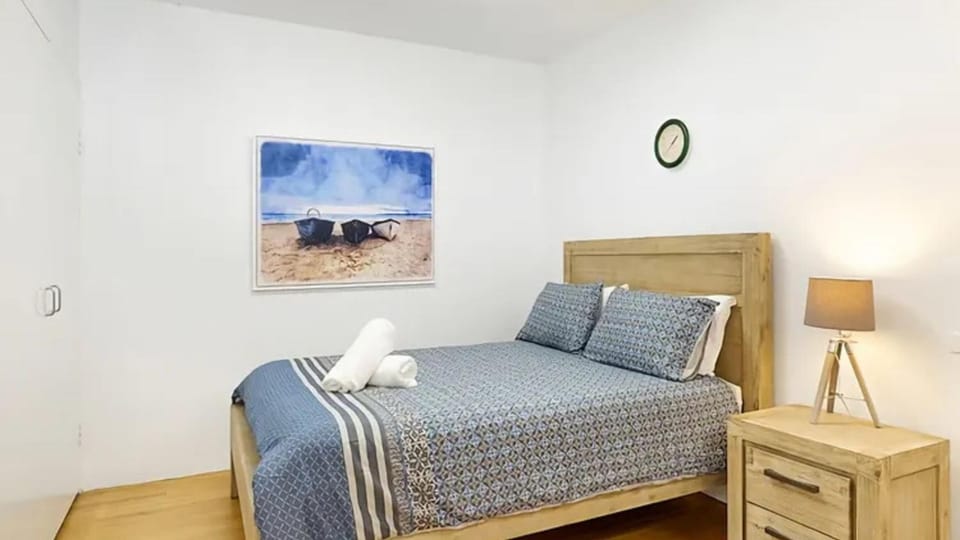 Coasters 2 - steps away from downtown Sawtell Motel in Middle Arm