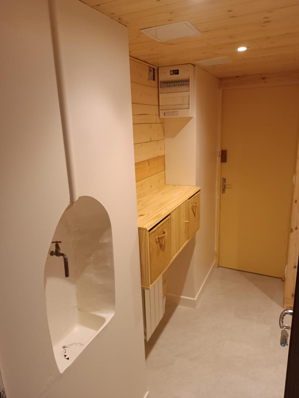 Appartement T2- wifi - RDC à 300M des thermes - La villa blanche Apartment in Auvergne-Rhône-Alpes