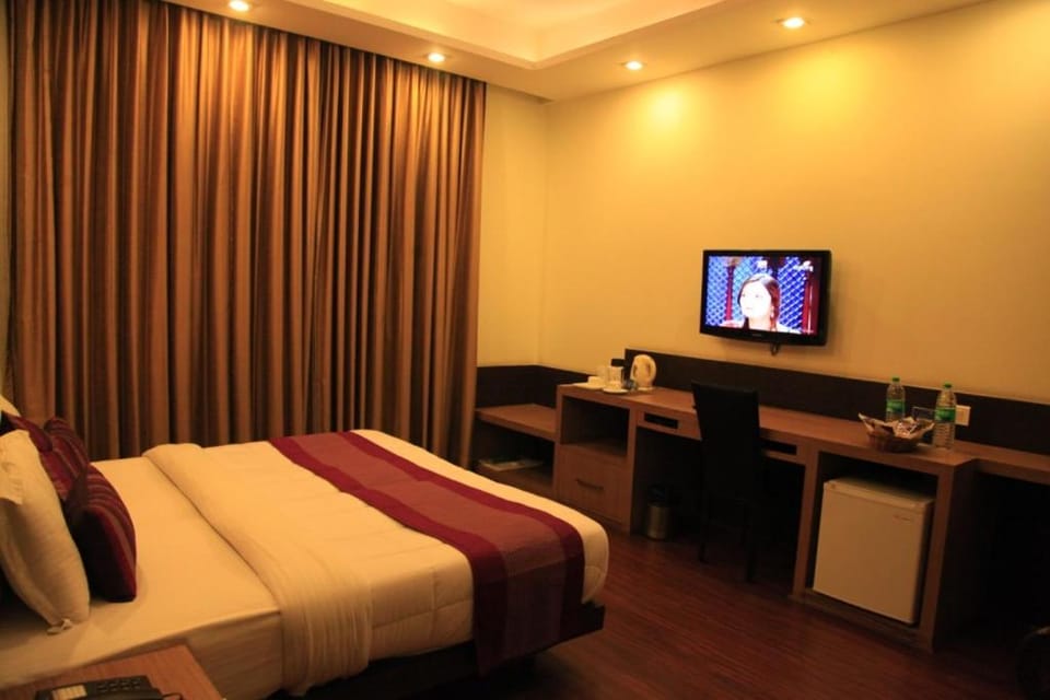 TV and multimedia, Photo of the whole room