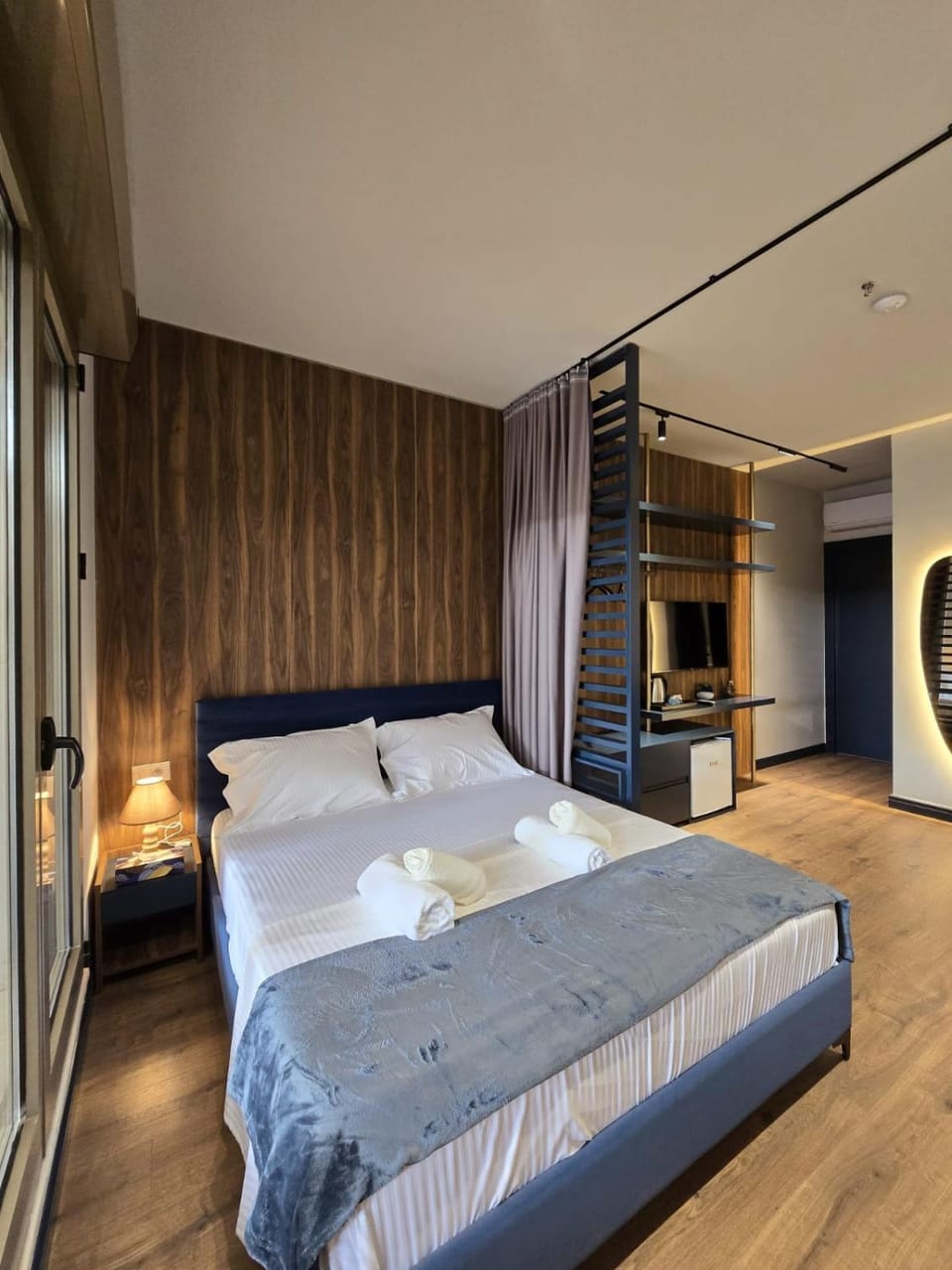 Bed, Photo of the whole room, Bedroom, wardrobe