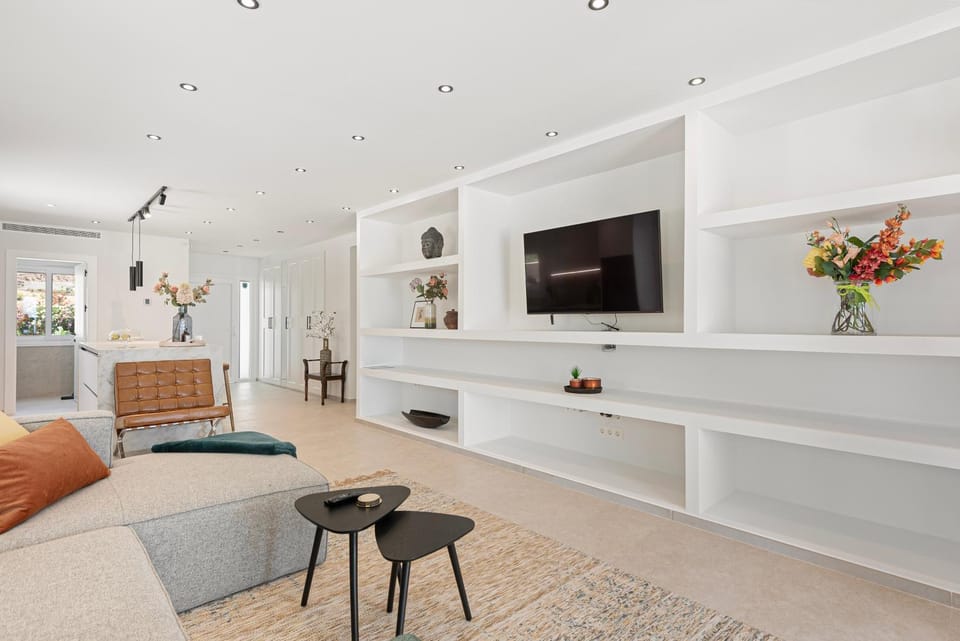 Property building, Living room