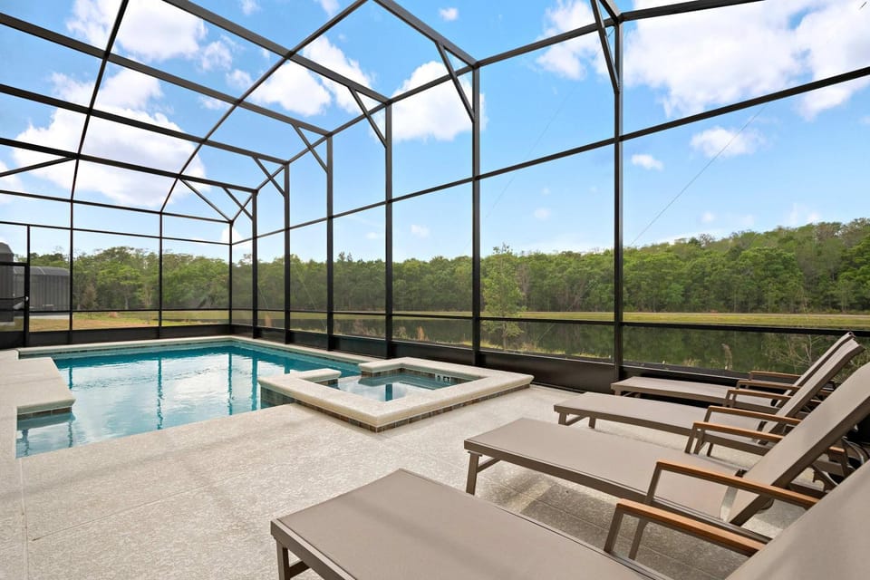 Grand 15-Bedroom Villa -Magical Themes Pool & Game Loft Lakeview House in Kissimmee