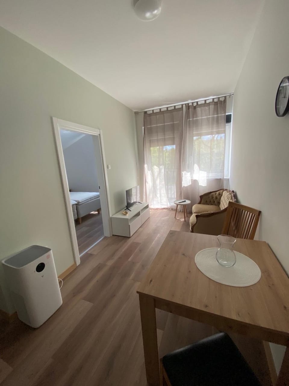 TV and multimedia, Living room, Dining area