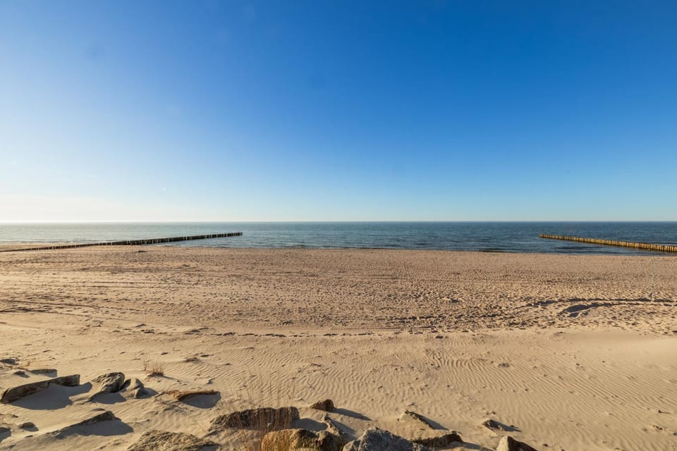 Nearby landmark, Day, Natural landscape, Beach, Sea view