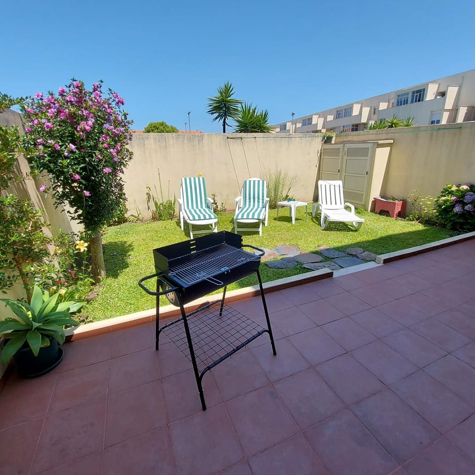 Patio, BBQ facilities, Garden