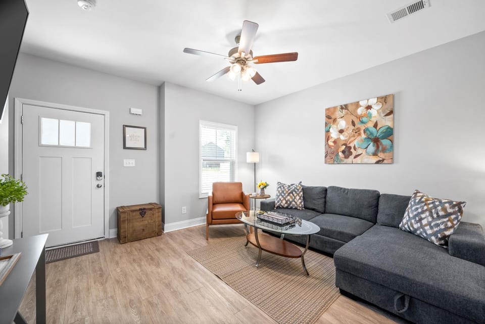 Unit 606 - 1625 Golf Club Ln House in Clarksville