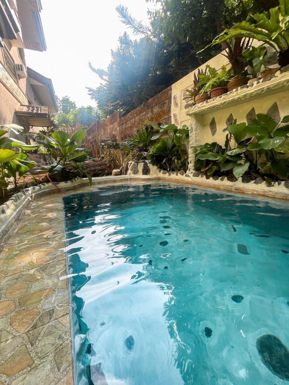 Bali Villa in Tagaytay w Pool, Billiards I 12pax Apartment in Tagaytay