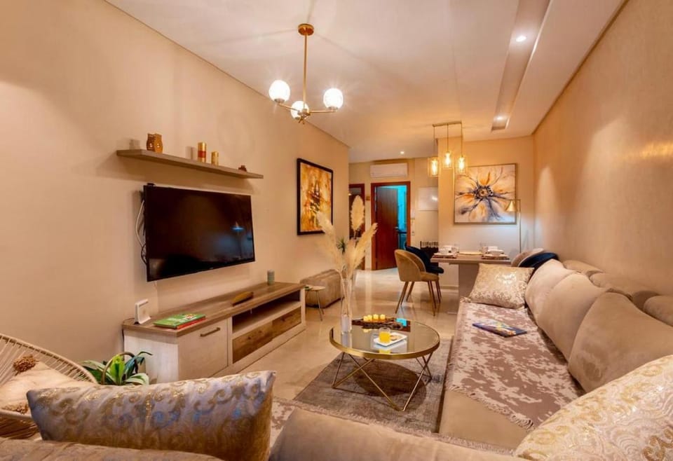luxury, 4 pools et golf in prestigious Apartment in Marrakesh