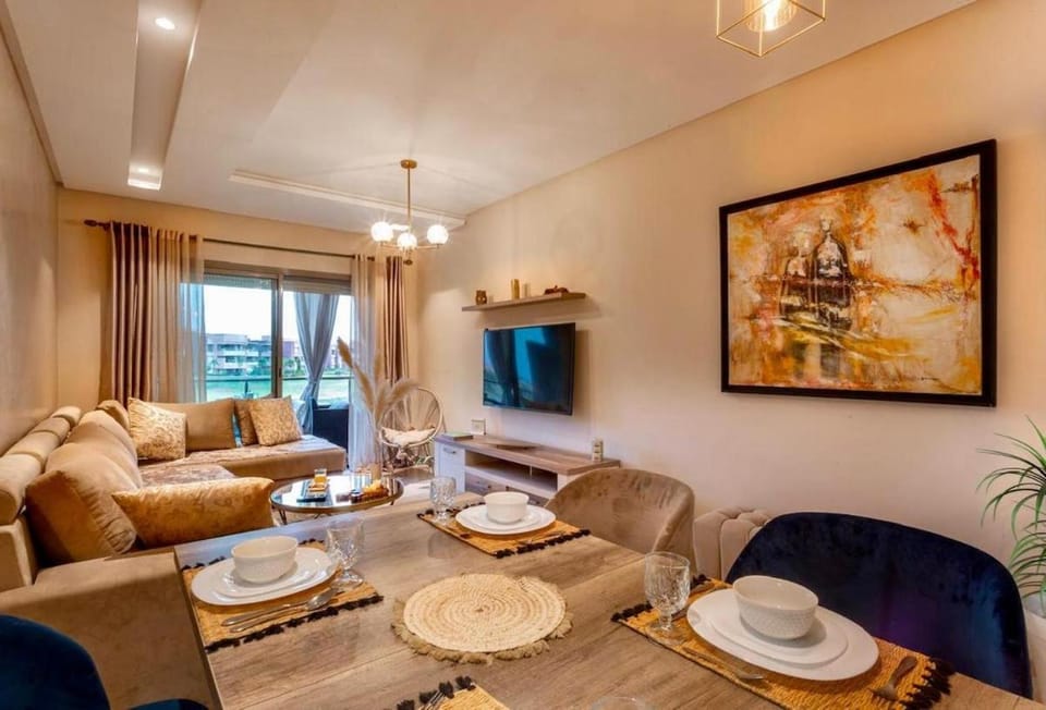 luxury, 4 pools et golf in prestigious Apartment in Marrakesh