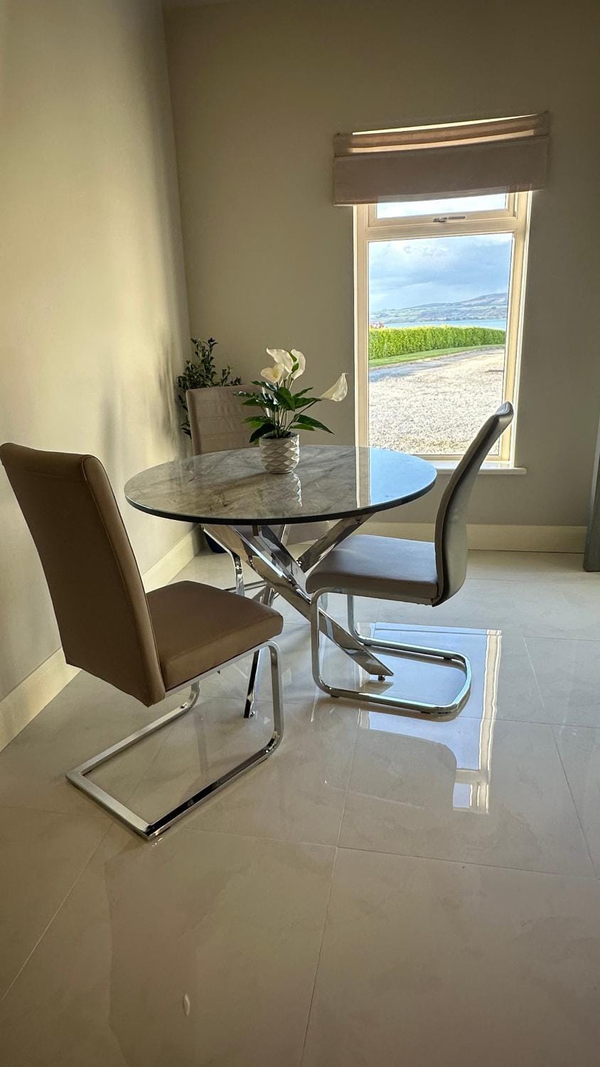 The Tides Inn Apartment in County Waterford