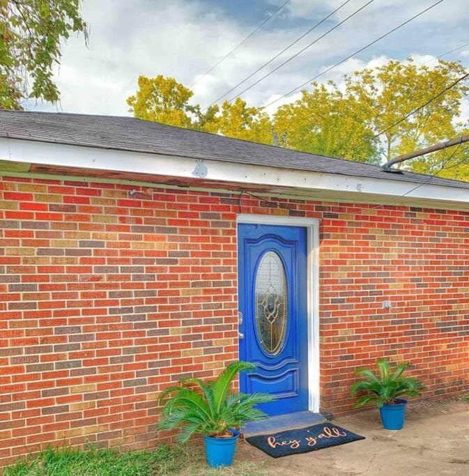 Decatur Bungalow Delight Modern Stay House in Decatur