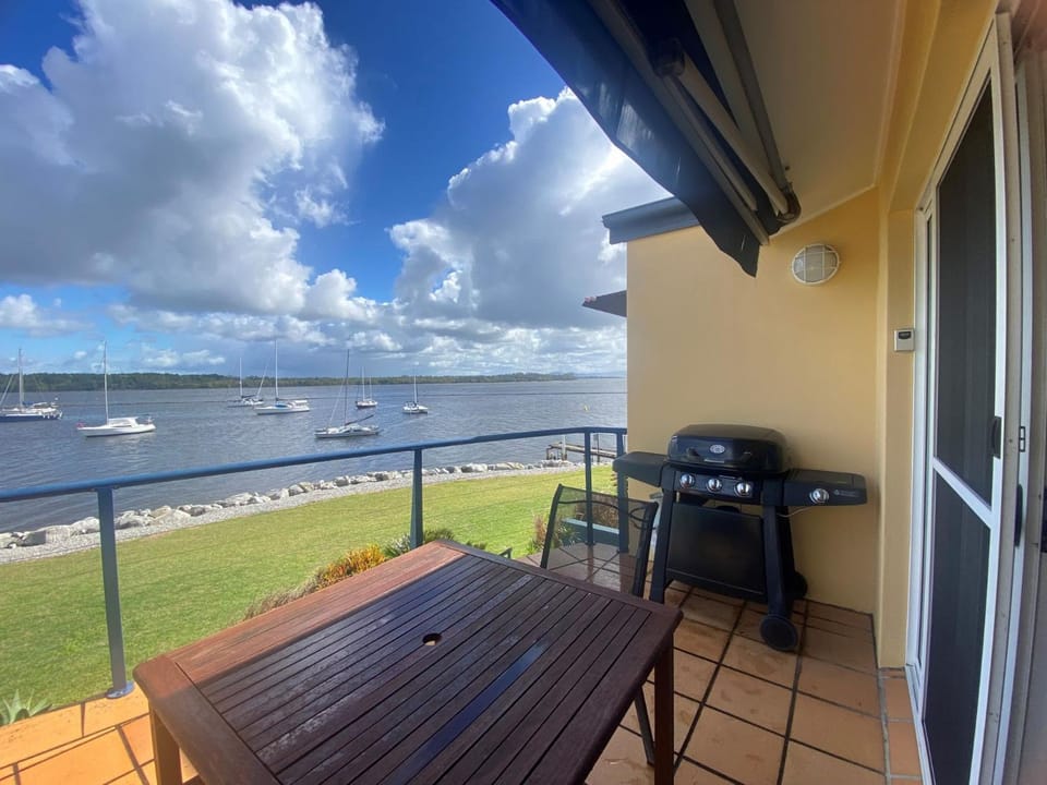 Balcony/Terrace, River view