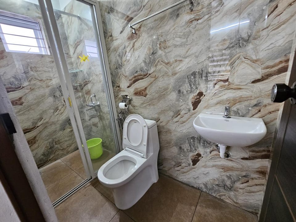 Toilet, Bathroom
