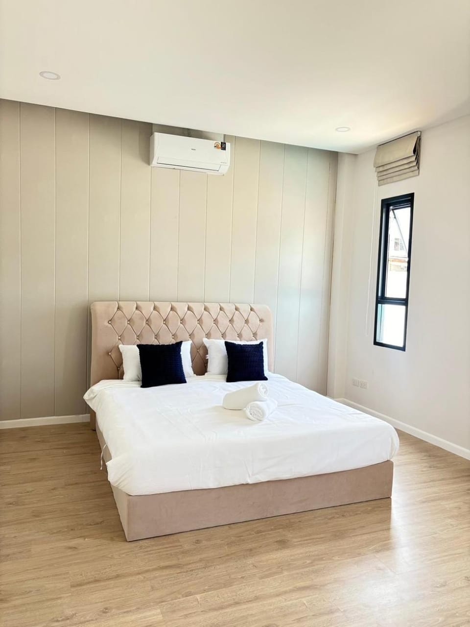 Dream pool villa 5 Bed and Breakfast in Pattaya City
