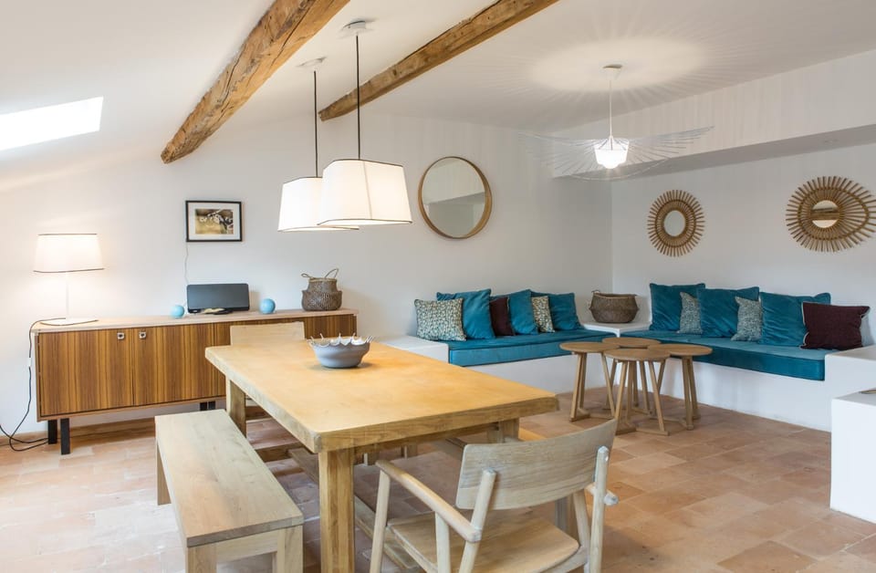 Living room, Dining area, Garden view
