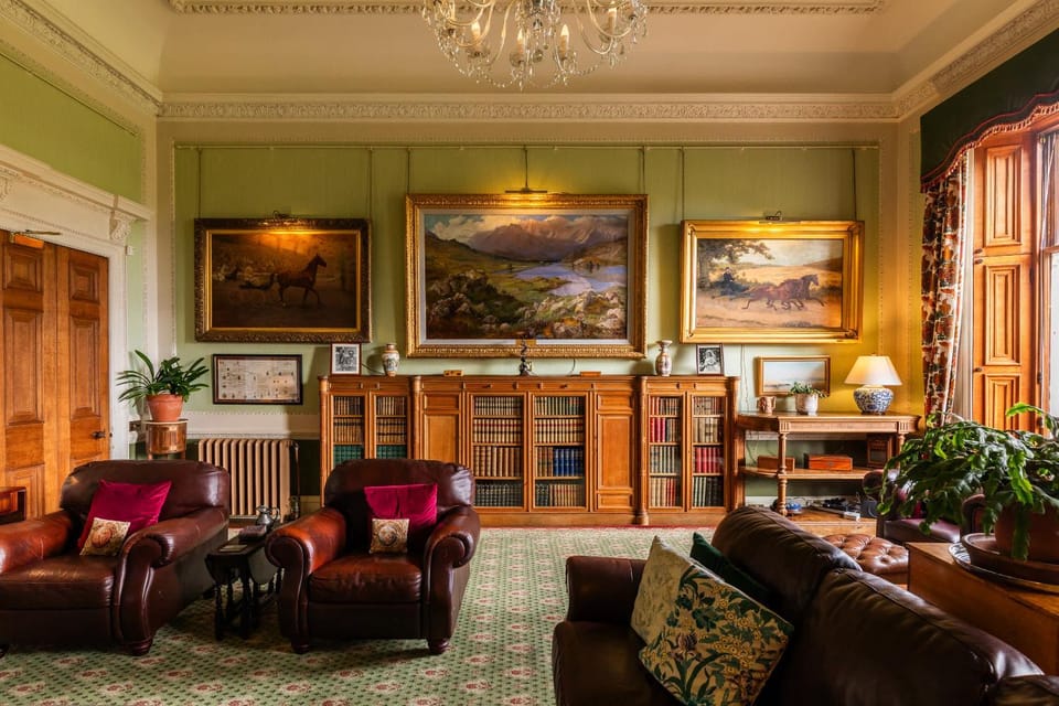 Errol Park - Stately Home & Views Sleeps 40 House in Scotland