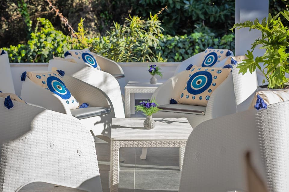 Patio, Communal lounge/ TV room, Game Room, Garden