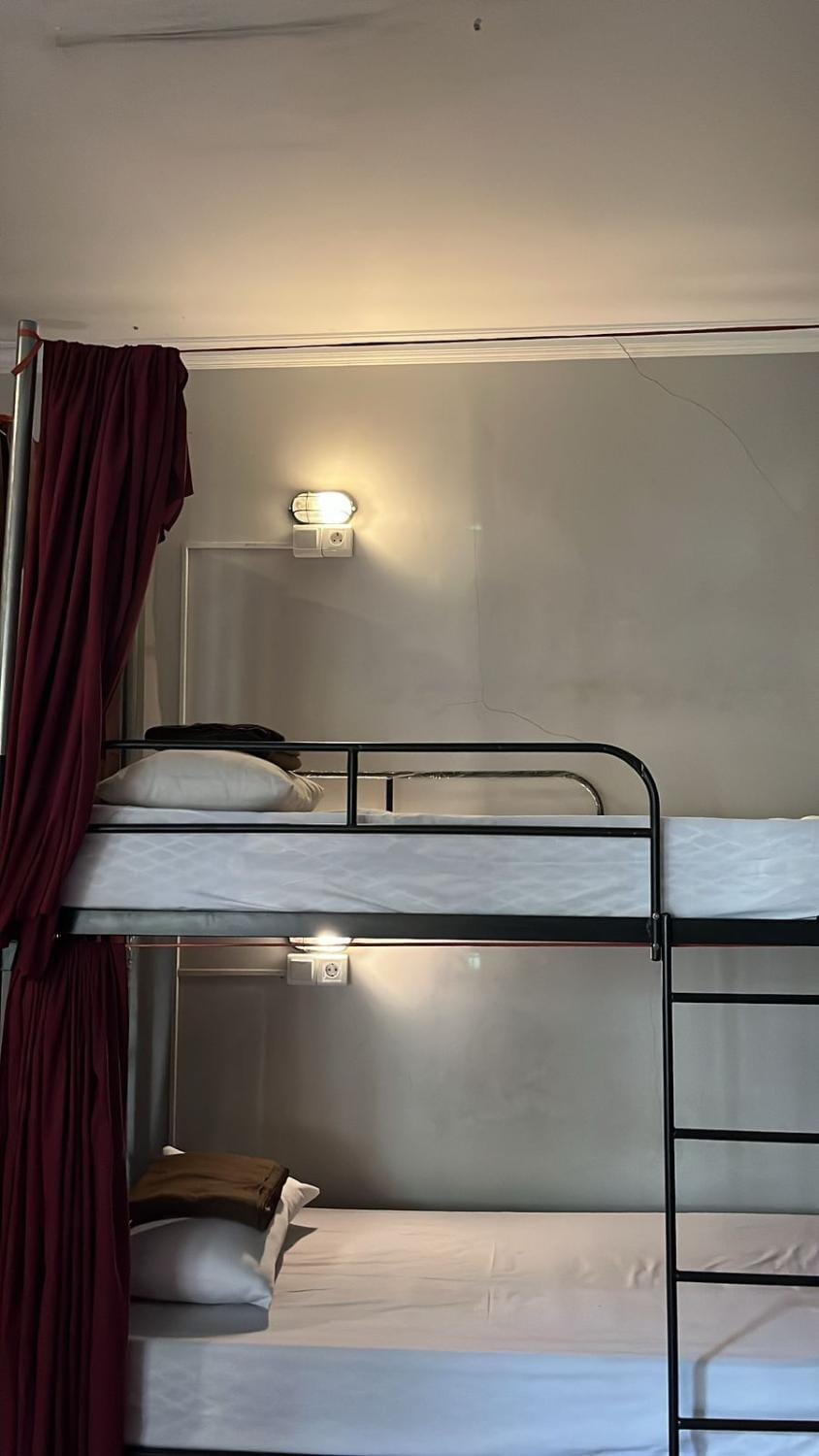 bunk bed