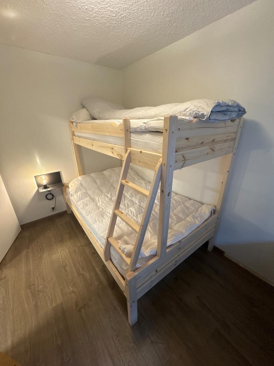 2 Bedroom Apartment with free parking lot Apartment in Bergen