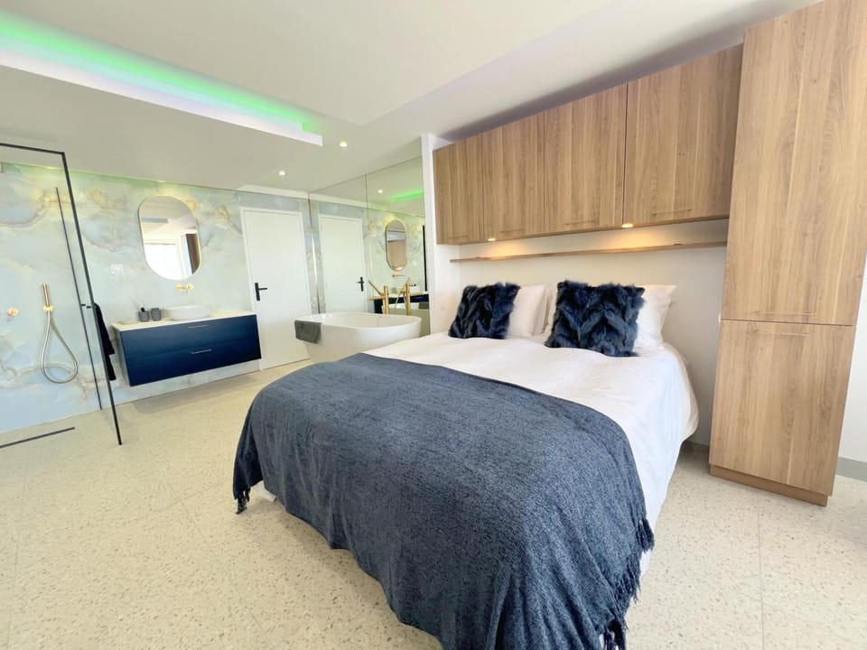 Studio 210, Héliopolis AB, Village naturiste Apartment in Agde