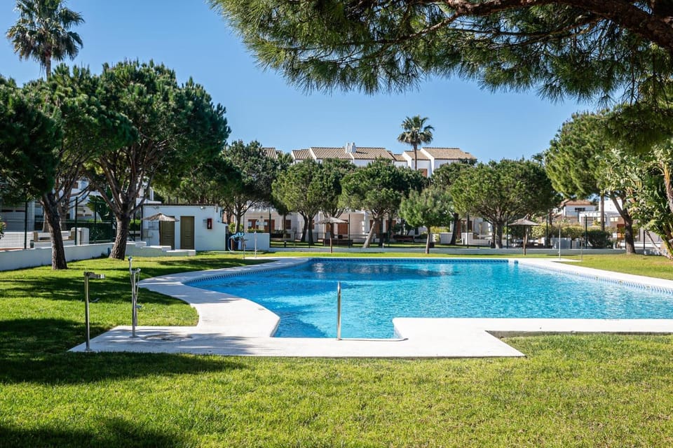 Garden, Swimming pool