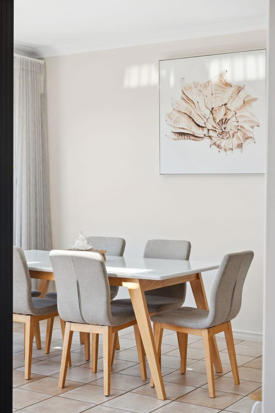 Pet Friendly Luxe Canals Waterfront Retreat with Private Jetty & Spa House in Wannanup