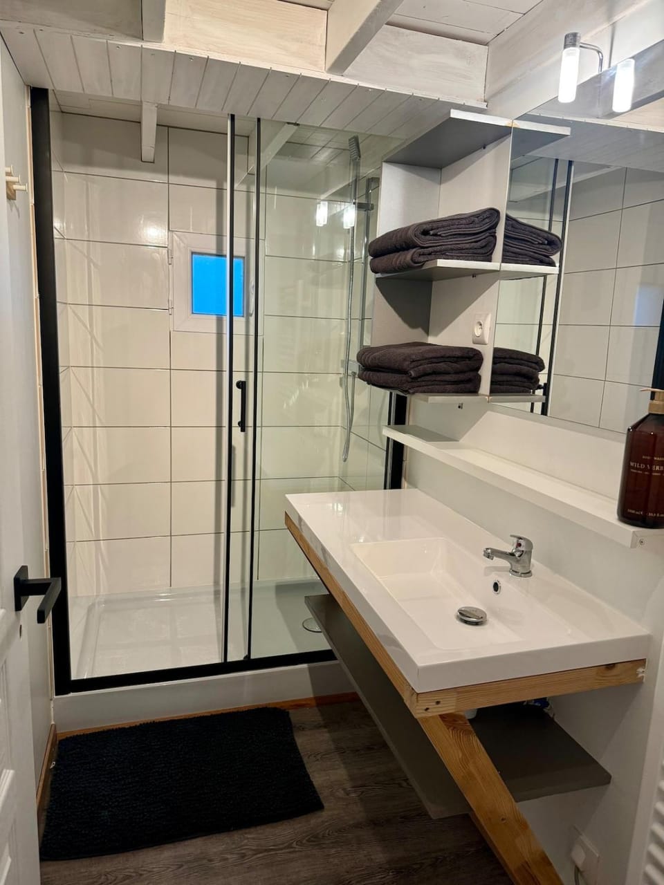 Shower, Bathroom