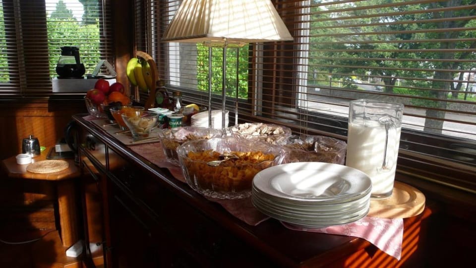 Day, Food, Continental breakfast
