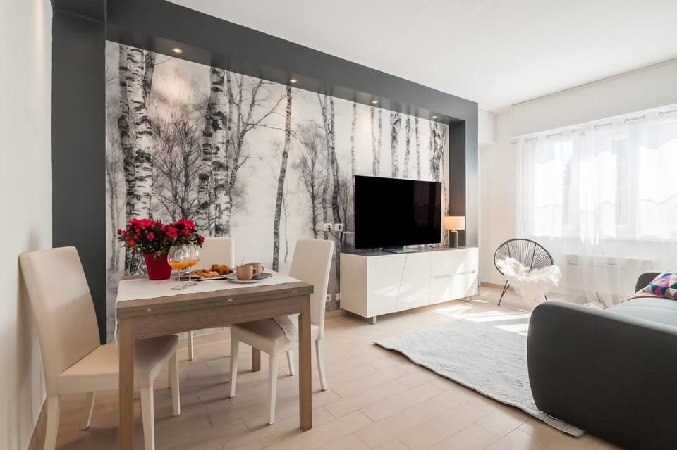 Communal lounge/ TV room, TV and multimedia, Seating area, Evening entertainment