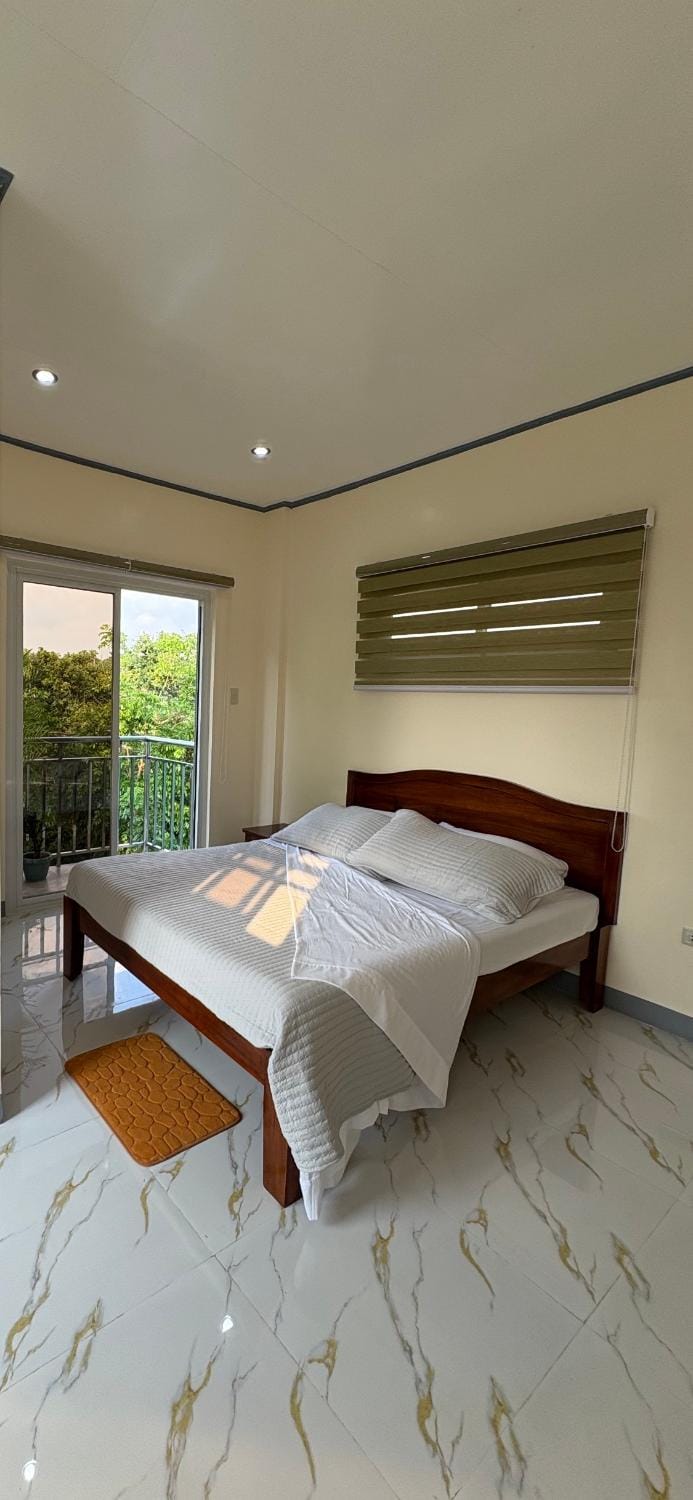 Octagon Bed and Breakfast in Nasugbu