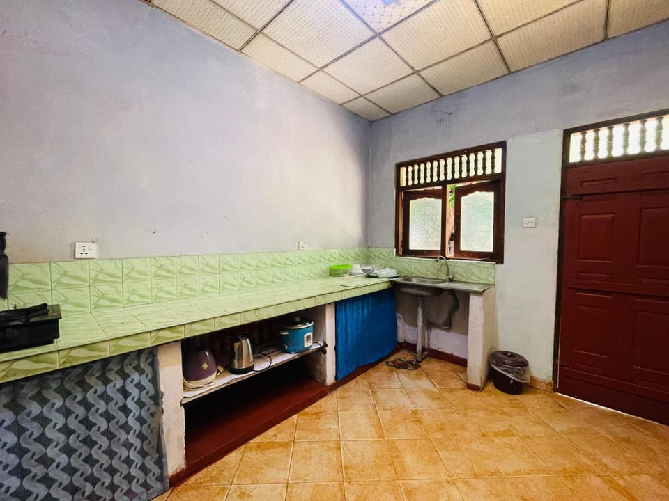 Villa for rent Villa in Kamburugamuwa