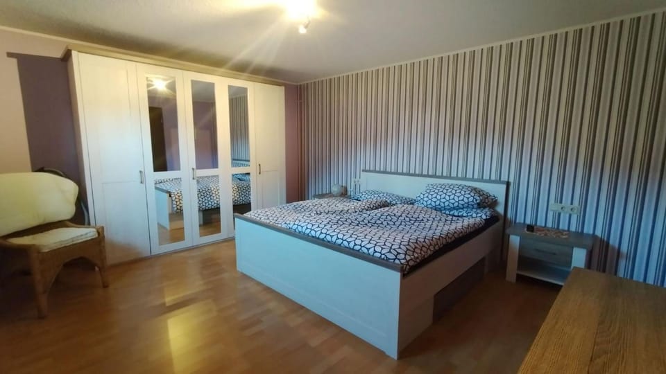 Bed, Bedroom, wardrobe