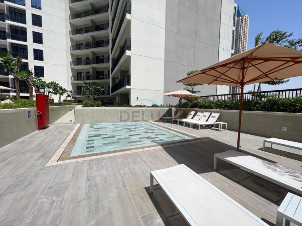Property building, Pool view, Swimming pool