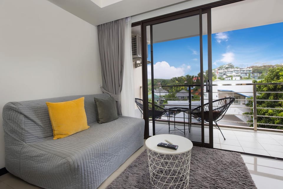 Day, View (from property/room), Living room, Seating area