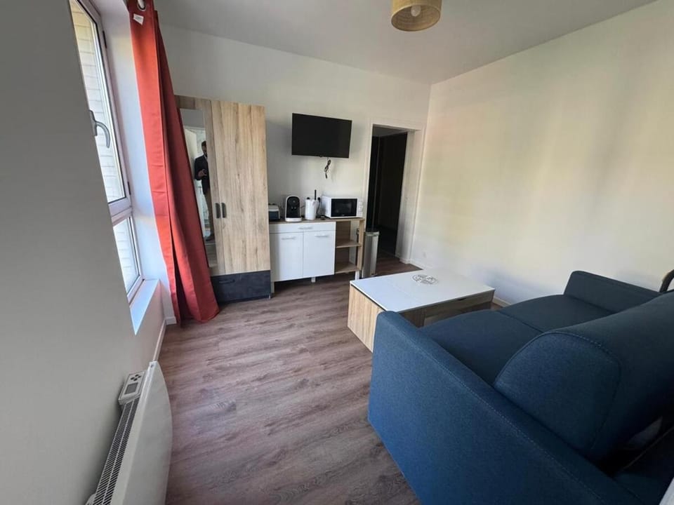 studio neuf Palais des Congrès Porte Maillot 20 Apartment in Levallois-Perret