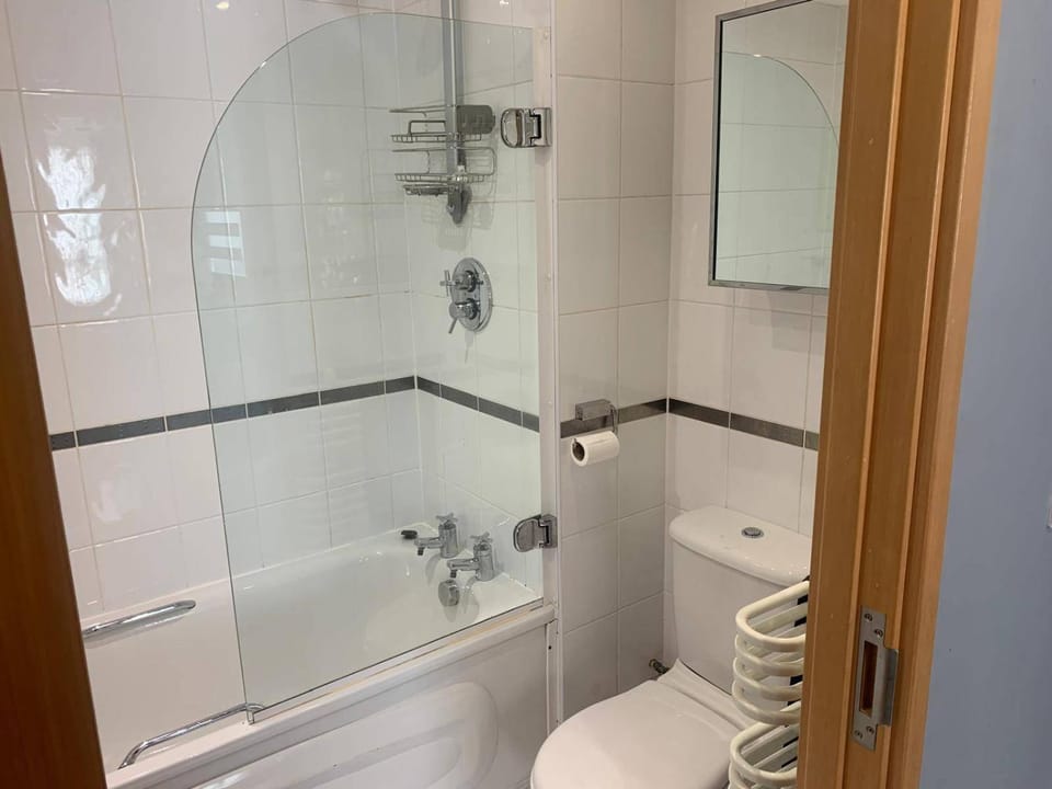 Bathroom, Bath