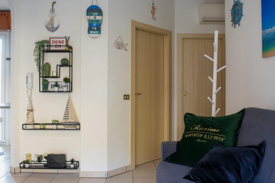 Living room, air conditioner