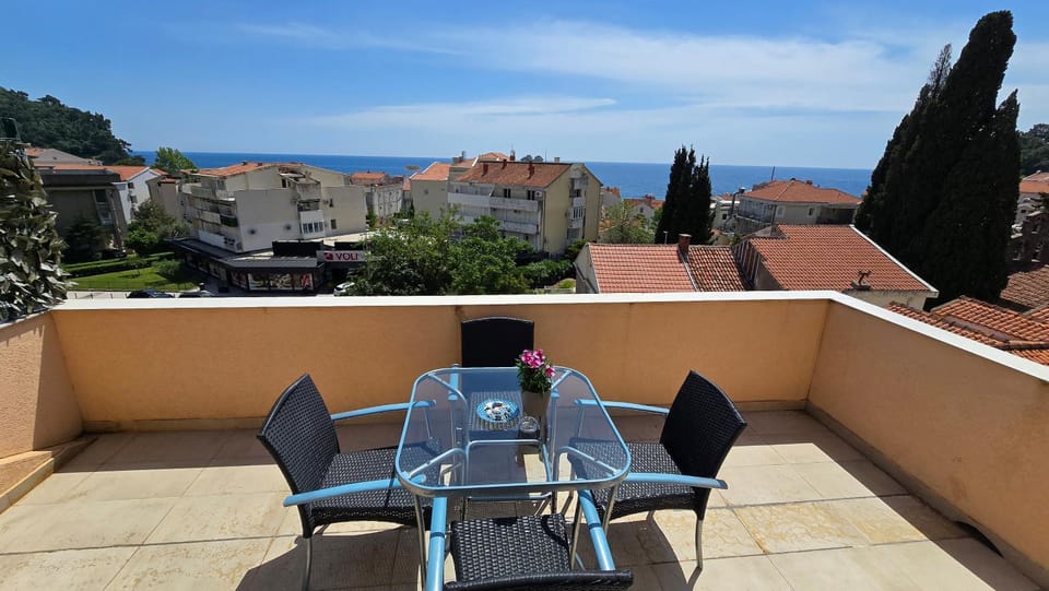 Apartments Danica Apartment in Budva Municipality