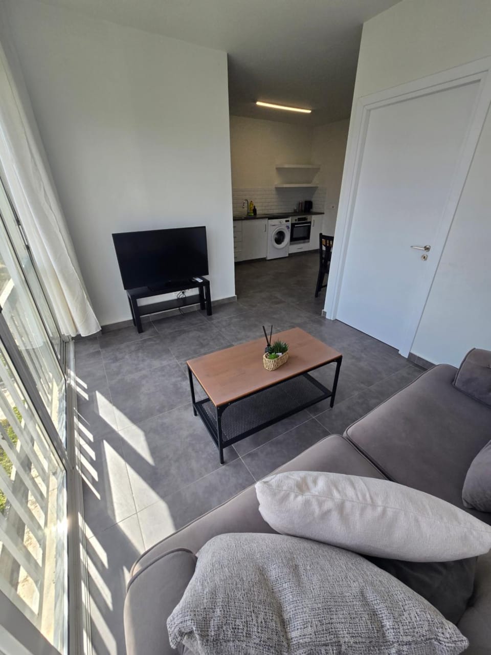 Communal lounge/ TV room, TV and multimedia, Kitchen or kitchenette, Living room