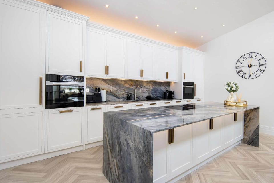 1 Min Walk to Harrods, Knightsbridge Penthouse Apartment in City of Westminster