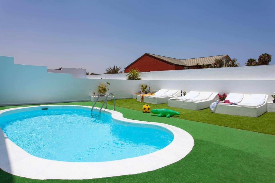 Casa Royal Park by Vacanzy Collection House in Corralejo