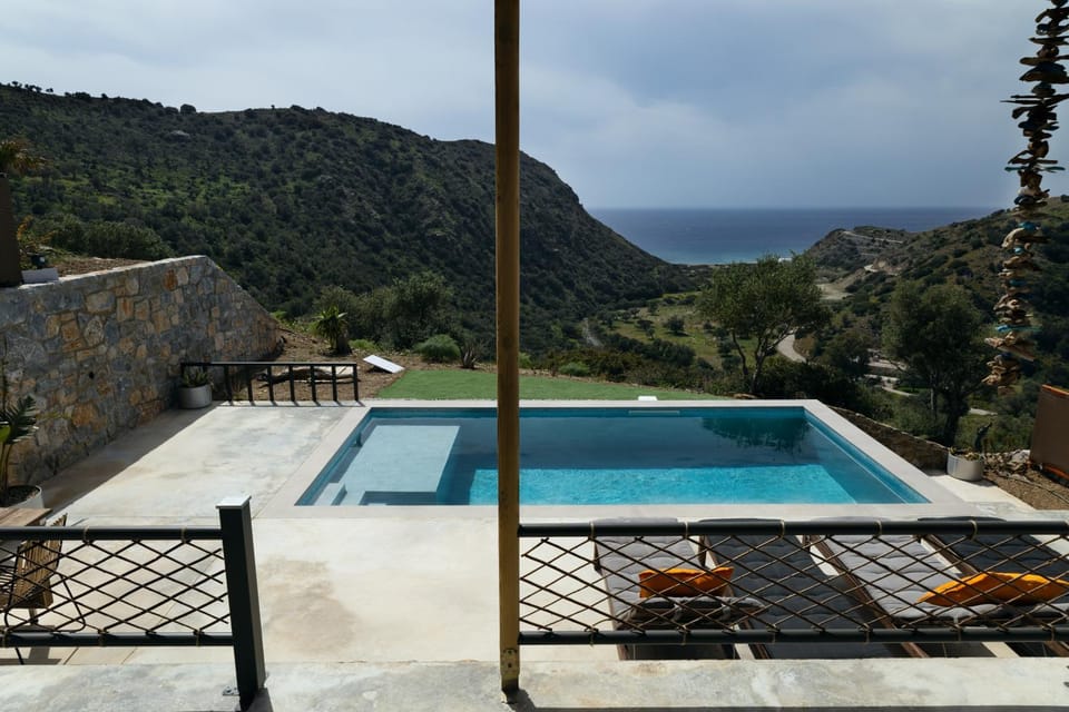 Natural landscape, Mountain view, Sea view, Swimming pool, sunbed
