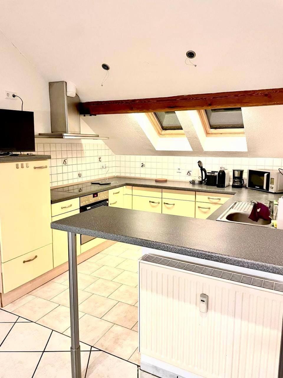 Geräumige Unterkunft für Familien und Gruppen, mitten in Zirndorf, für 8 Personen Apartment in Fürth