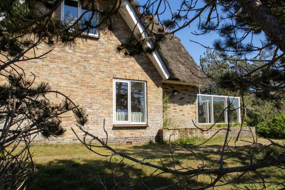 Marise House in Nes
