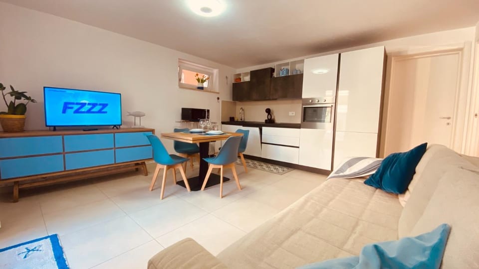TV and multimedia, Kitchen or kitchenette, Living room, Seating area, Dining area, pet friendly