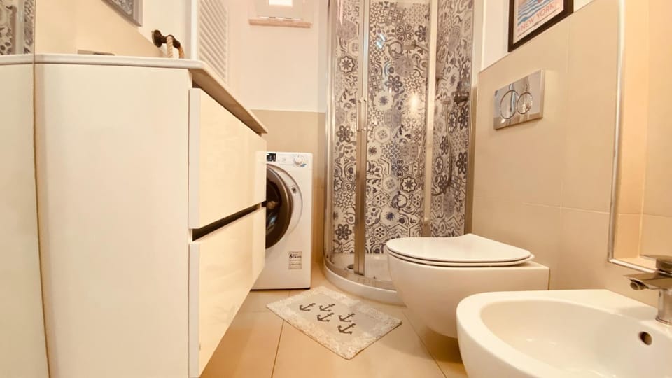 Shower, Toilet, Bathroom, bidet